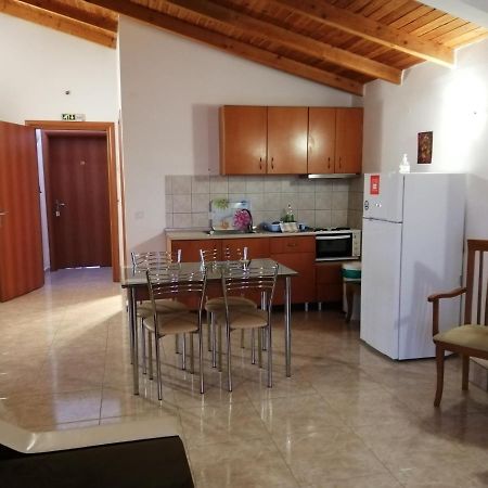 Irini Apartments Керамоти Экстерьер фото