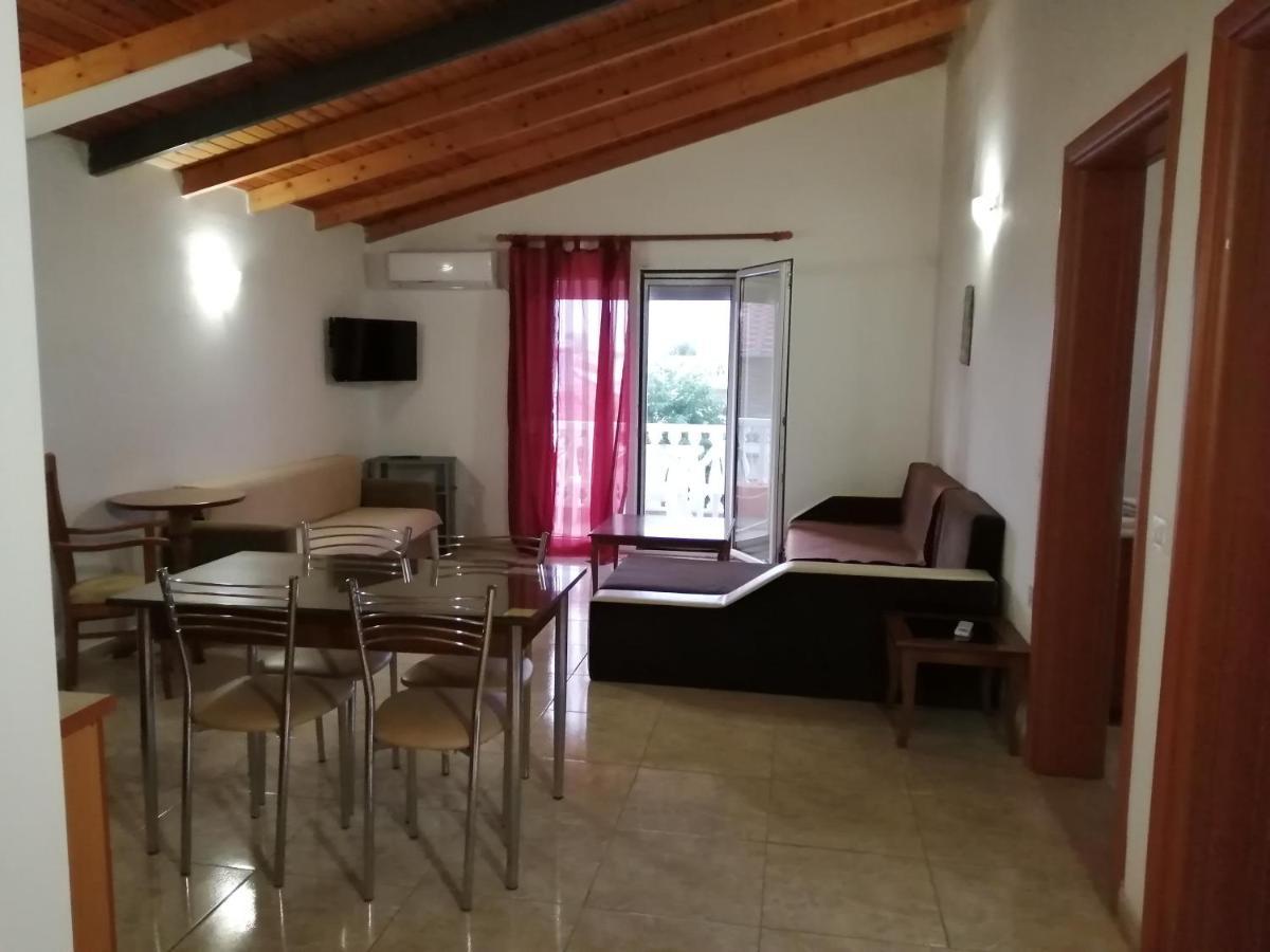 Irini Apartments Керамоти Экстерьер фото