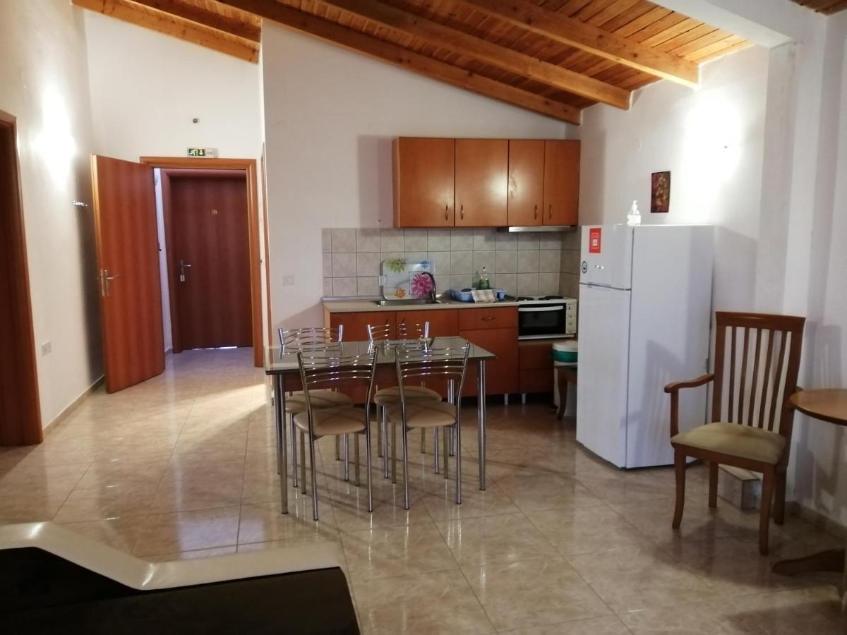 Irini Apartments Керамоти Экстерьер фото
