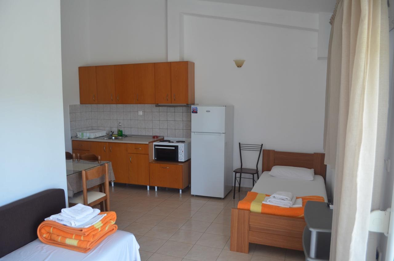 Irini Apartments Керамоти Экстерьер фото